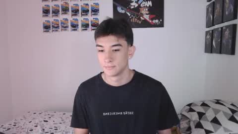 Snapshot of ryan_valentine17 chatting on 07-04-26, 09:21 ryan online show from 07-04-26, 09:21
