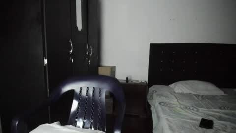 Snapshot of ryan_xc1 chatting on 09-21-25, 02:13 ryan_xc1 online show from 09-21-25, 02:13