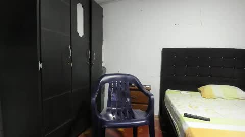 Snapshot of ryan_xc1 chatting on 10-17-25, 02:15 ryan_xc1 online show from 10-17-25, 02:15