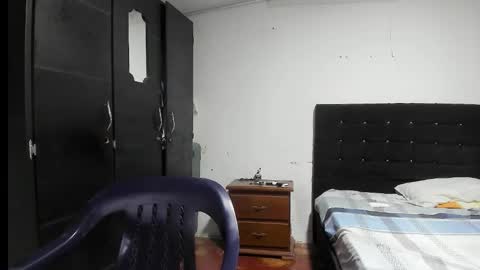 Snapshot of ryan_xc1 chatting on 11-02-25, 03:47 ryan_xc1 online show from 11-02-25, 03:47