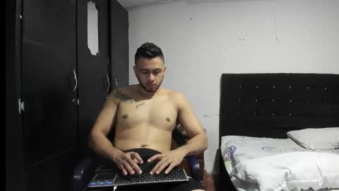 Snapshot of ryan_xc1 chatting on 11-05-25, 02:22 ryan_xc1 online show from 11-05-25, 02:22