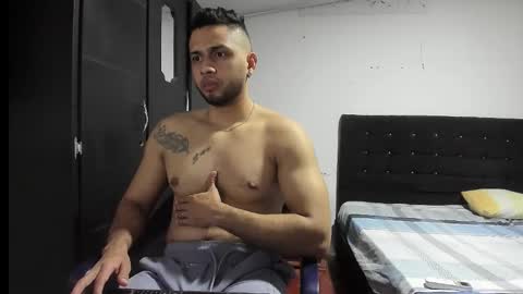 Snapshot of ryan_xc1 chatting on 12-02-25, 02:17 ryan_xc1 online show from 12-02-25, 02:17