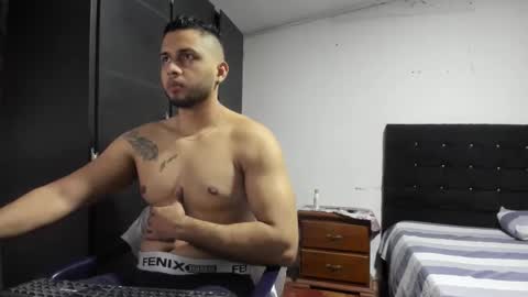 ryan_xc1 online show from 03-01-26, 02:24