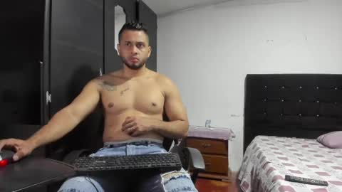 ryan_xc1 online show from 06-01-26, 02:24