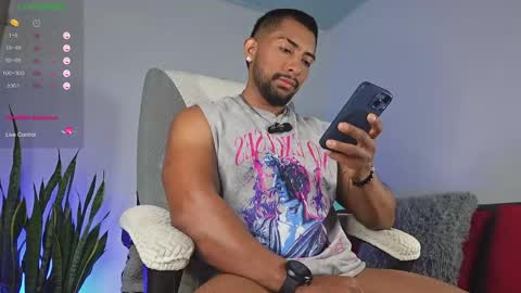 Snapshot of ryanboy30 chatting on 05-07-26, 01:49 ryanboy30 online show from 05-07-26, 01:49