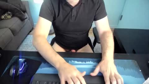 Snapshot of ryanontour chatting on 10-27-25, 04:11 Ryan in NYC online show from 10-27-25, 04:11