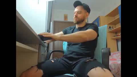 Ryanstone  online show from 12-15-25, 05:12