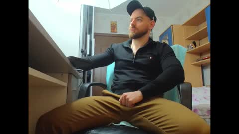 Snapshot of ryanstone_ chatting on 01-12-26, 05:34 Ryanstone online show from 01-12-26, 05:34