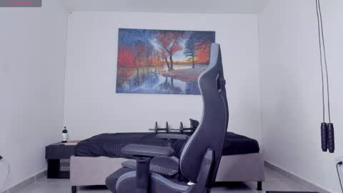 Snapshot of ryanwhite3 chatting on 04-10-26, 11:42 ryanwhite3 online show from 04-10-26, 11:42