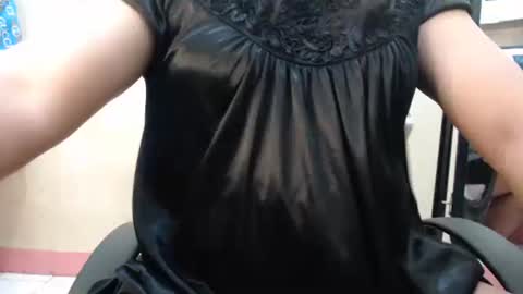 Snapshot of rylle_asian chatting on 01-06-26, 01:37 rylle_asian online show from 01-06-26, 01:37