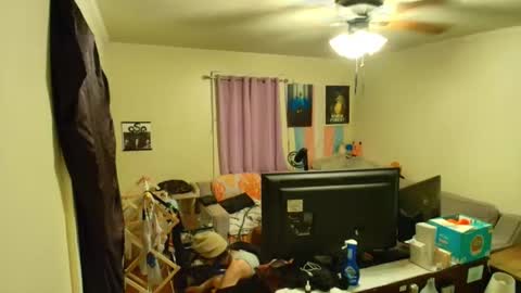 Ryn Michele online show from 10-16-25, 06:36
