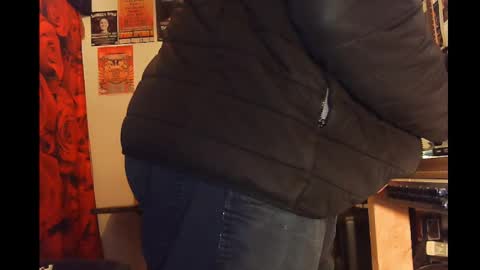 rynoxox online show from 11-18-25, 06:29