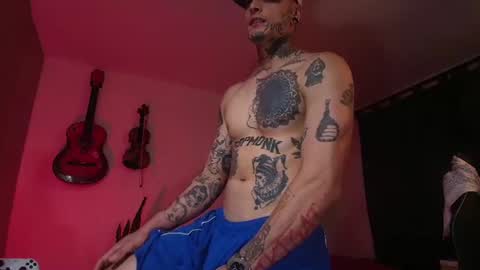 Snapshot of ryuk_it chatting on 06-10-26, 12:33 leopmonk help me reach 100 thumbs up online show from 06-10-26, 12:33