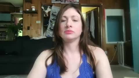 Snapshot of s496925 chatting on 09-22-25, 05:37 s496925 online show from 09-22-25, 05:37