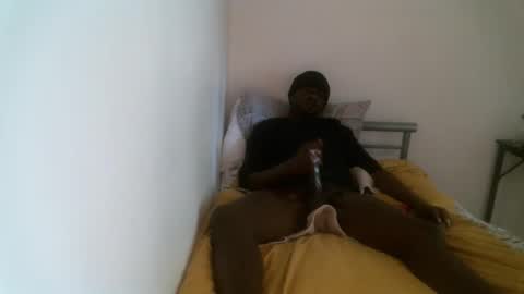 s8ukme90 online show from 09-11-25, 12:27