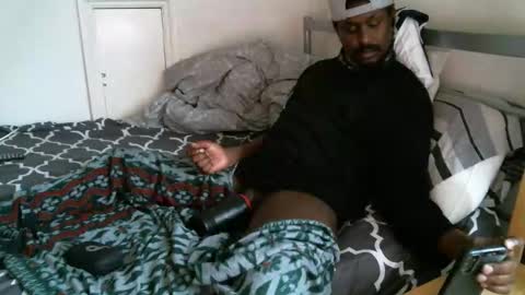 s8ukme90 online show from 10-16-25, 03:57