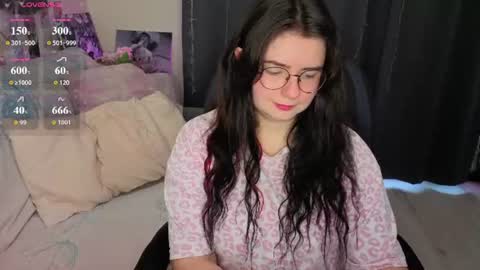 Snapshot of s_katekisa_ss chatting on 07-04-26, 12:33 Kate online show from 07-04-26, 12:33