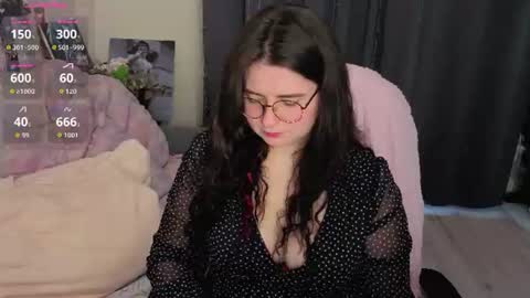 Snapshot of s_katekisa_ss chatting on 07-19-26, 06:11 Kate online show from 07-19-26, 06:11