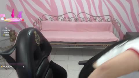 Sabrina online show from 11-13-25, 01:10