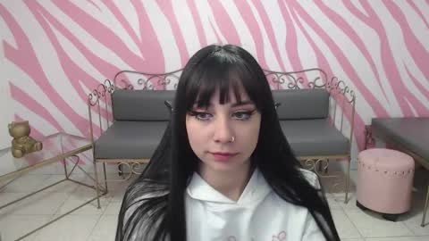 Sabrina online show from 11-21-25, 01:10