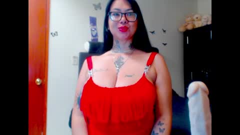 Snapshot of saalomee_1 chatting on 07-10-26, 05:37 saalomee 1 online show from 07-10-26, 05:37