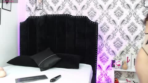 Saara Brown online show from 02-06-25, 12:48