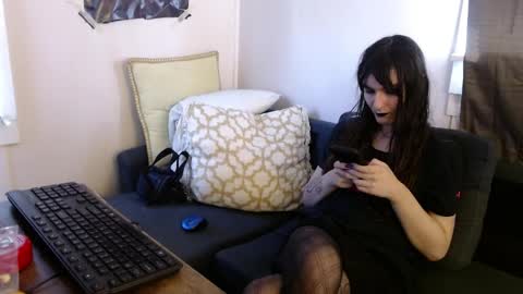 Snapshot of sabinewinters chatting on 04-10-26, 06:45 sabinewinters online show from 04-10-26, 06:45