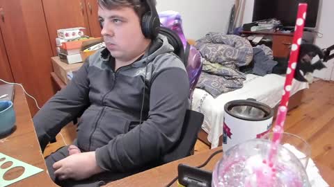 1141323  my Lord Mister Max   moms treasure online show from 01-13-25, 07:00