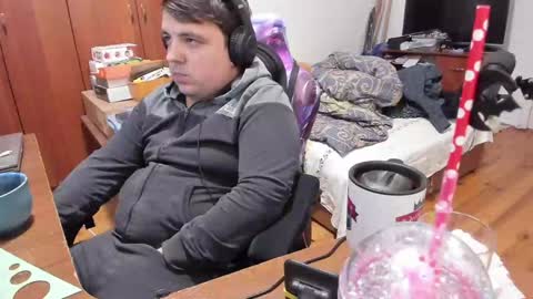 1141323  my Lord Mister Max   moms treasure online show from 01-13-25, 04:08