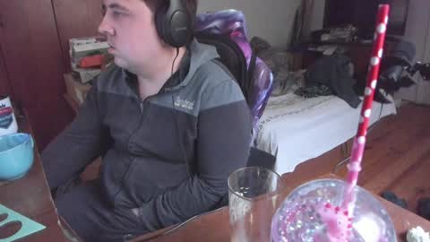 1141323  my Lord Mister Max   moms treasure online show from 01-15-25, 08:41