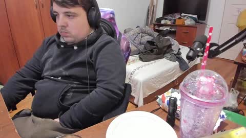 1141323  my Lord Mister Max   moms treasure online show from 01-27-25, 04:54