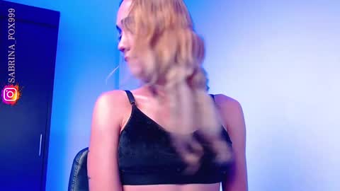 Snapshot of sabriina_fox999 chatting on 02-15-25, 10:33 sabrina fox online show from 02-15-25, 10:33