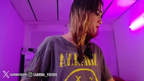 Snapshot of sabriina_fox999 chatting on 09-26-25, 07:07 sabrina fox online show from 09-26-25, 07:07