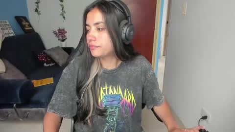 Snapshot of sabrina_chester_02 chatting on 02-17-25, 08:26 Angie online show from 02-17-25, 08:26