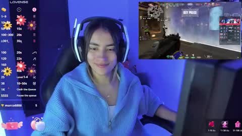 Snapshot of sabrina_chester_02 chatting on 11-21-25, 07:23 Angie online show from 11-21-25, 07:23