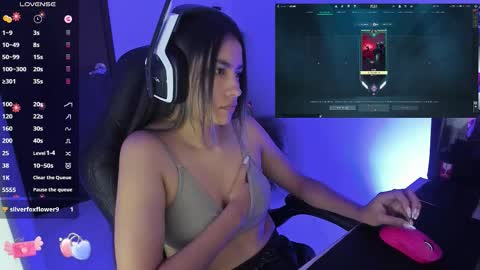 Snapshot of sabrina_chester_02 chatting on 11-25-25, 08:42 Angie online show from 11-25-25, 08:42