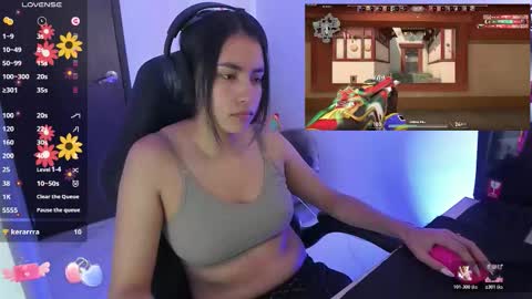 Snapshot of sabrina_chester_02 chatting on 11-26-25, 06:31 Angie online show from 11-26-25, 06:31