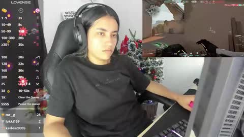 Snapshot of sabrina_chester_02 chatting on 12-13-25, 07:53 Angie online show from 12-13-25, 07:53