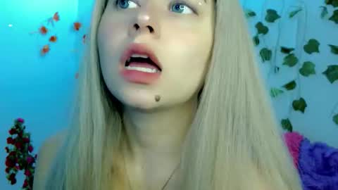 Snapshot of sabrinaexpositoxx chatting on 11-28-25, 07:00 SABRI online show from 11-28-25, 07:00