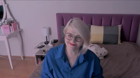 Sabrina MacMarren online show from 02-01-25, 04:22