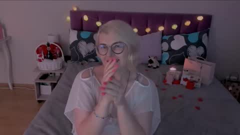 Sabrina MacMarren online show from 02-14-25, 02:33