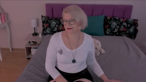 Sabrina MacMarren online show from 03-08-25, 05:38