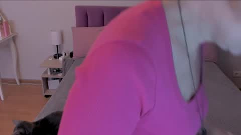 Sabrina MacMarren online show from 03-09-25, 04:11