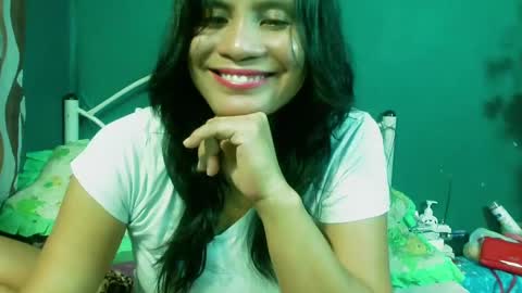 Snapshot of sabrinamae69 chatting on 01-31-25, 01:45 naden online show from 01-31-25, 01:45