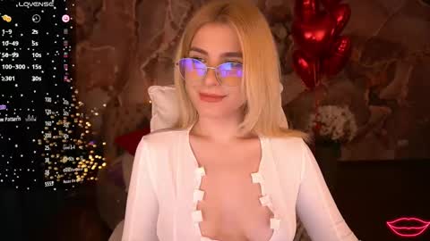 Sabrina online show from 02-16-25, 03:47