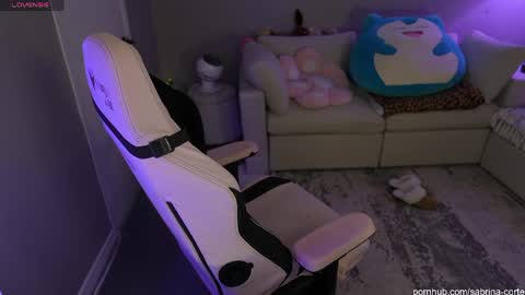 Sabrina online show from 04-17-26, 06:55