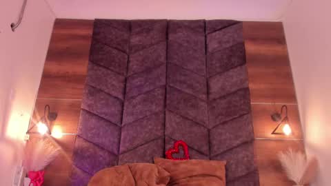 S A B R I N A  online show from 02-16-25, 05:59