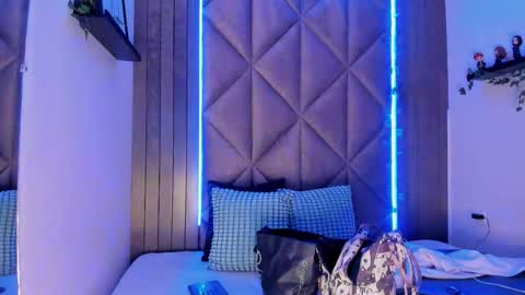 Snapshot of sabrinaspell_ chatting on 01-11-26, 11:37 S A B R I N A online show from 01-11-26, 11:37