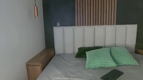 Snapshot of sabrinaspell_ chatting on 01-12-26, 11:37 S A B R I N A online show from 01-12-26, 11:37