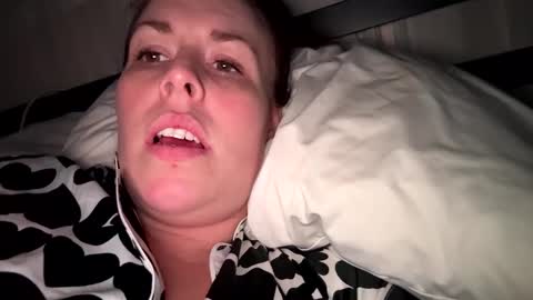 Snapshot of sabrinasunshine99 chatting on 03-05-25, 02:36 sabrinasunshine99 online show from 03-05-25, 02:36